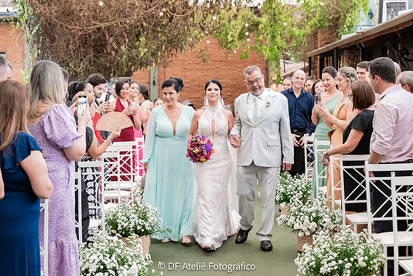 0189 - Bruna e Rodrigo - Casamento - DF4_5919
