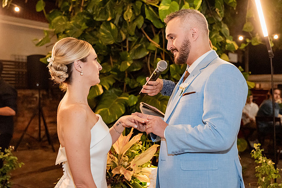 0239 - Ana Paula e João - Casamento - DF4_4577