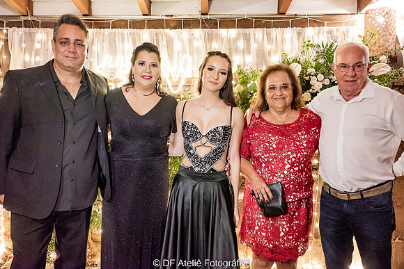 0112 - Lavínia Almeida - 15 anos - DF3_1718