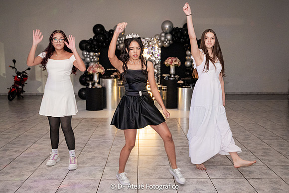 0297 - Samyra Mamede - 15 anos - DF7_2811