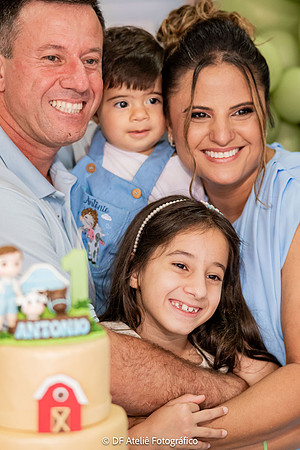 0041 - Antônio Rissato - 1 ano - DF5_0903