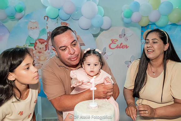 0251 - Ester Oliveira - 1 ano - DF4_2689