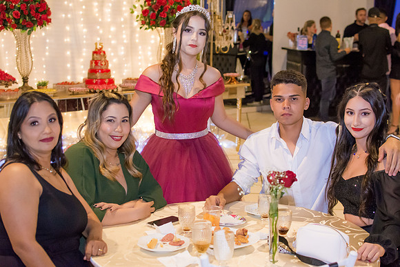 0137 - Gabrielly Dionizio - 15 Anos - DF2_1701