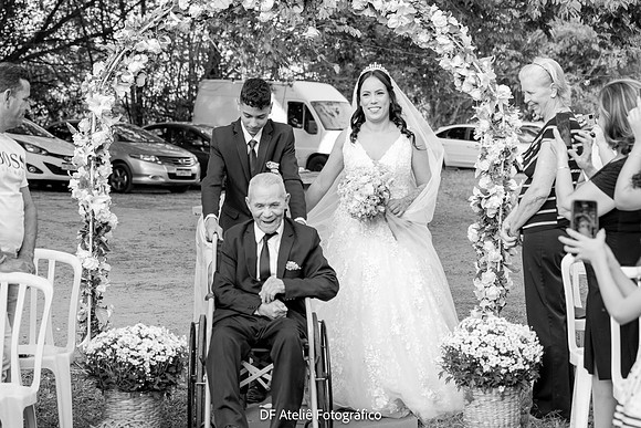0085 - Claudilene e Guilherme - Casamento - DF4_4043