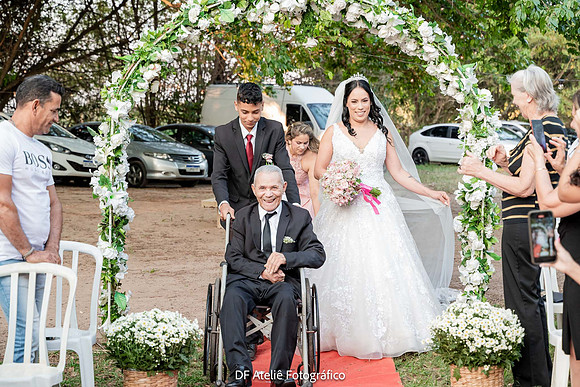0084 - Claudilene e Guilherme - Casamento - DF4_4038