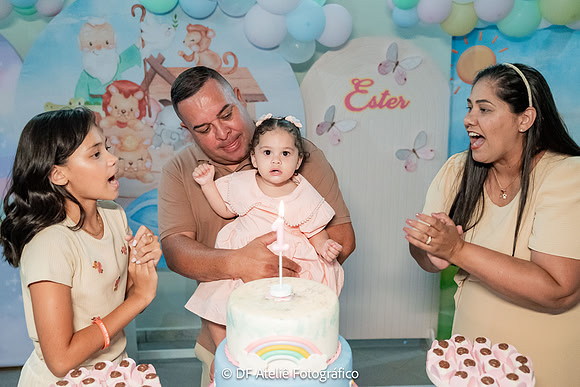0249 - Ester Oliveira - 1 ano - DF4_2680