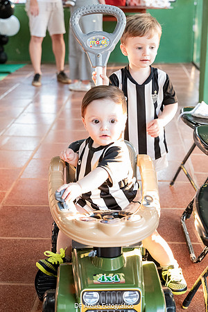 0120 - 2025-07-11 - Mylena e Caio - Civil-2025-07-12 - Davi Calazans - 1 ano-2025-07-13 - Maria Thereza - 1 ano - DF4_7939