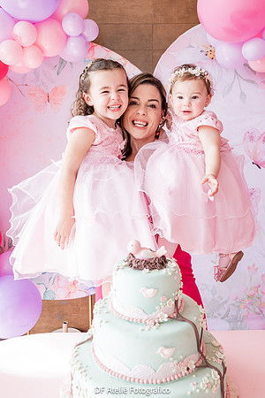 0053 - Maria Eduarda 4 anos e Manuela 1 ano - DF4_1519
