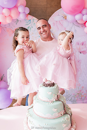 0049 - Maria Eduarda 4 anos e Manuela 1 ano - DF4_1496
