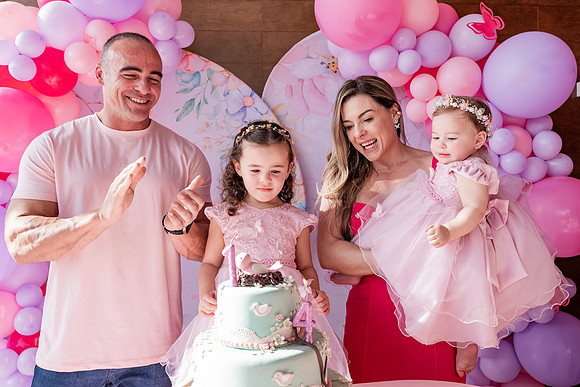 0099 - Maria Eduarda 4 anos e Manuela 1 ano - DF4_1704