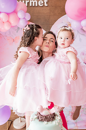 0054 - Maria Eduarda 4 anos e Manuela 1 ano - DF4_1525