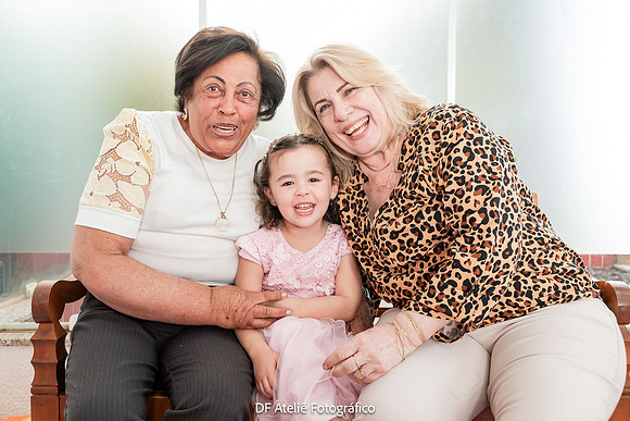 0088 - Maria Eduarda 4 anos e Manuela 1 ano - DF4_1658