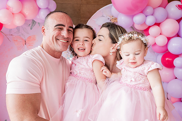 0043 - Maria Eduarda 4 anos e Manuela 1 ano - DF4_1474