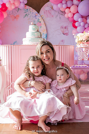 0112 - Maria Eduarda 4 anos e Manuela 1 ano - DF4_1764