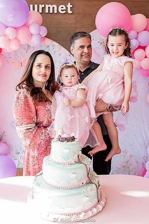 0062 - Maria Eduarda 4 anos e Manuela 1 ano - DF4_1565