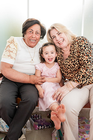 0089 - Maria Eduarda 4 anos e Manuela 1 ano - DF4_1659