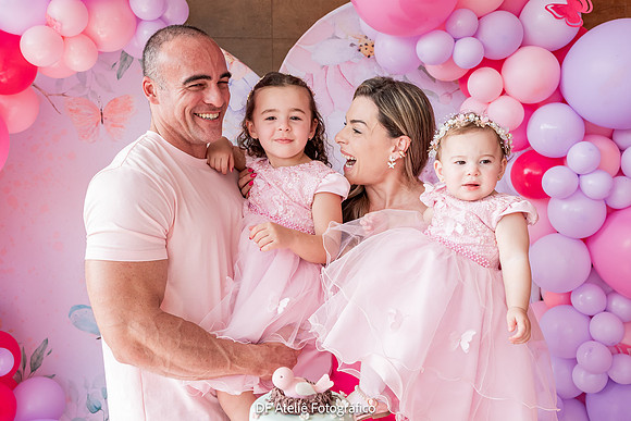 0046 - Maria Eduarda 4 anos e Manuela 1 ano - DF4_1484