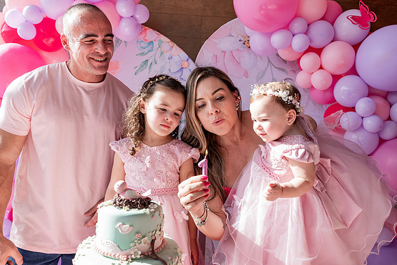 0105 - Maria Eduarda 4 anos e Manuela 1 ano - DF4_1730