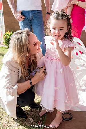 0061 - Maria Eduarda 4 anos e Manuela 1 ano - DF4_1558
